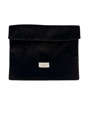 Gucci Beauty Black Velvet Makeup Pouch
